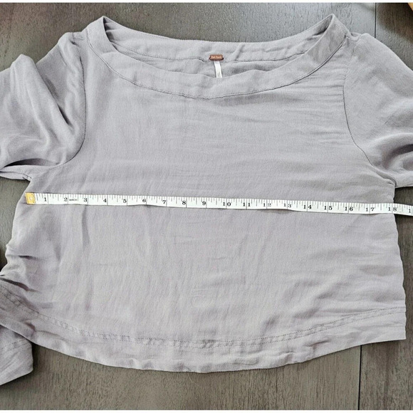 Free People Stars Aligned Bell Sleeve  Crop Top Pale Purple Lagenlook XS - Picture 5 of 9